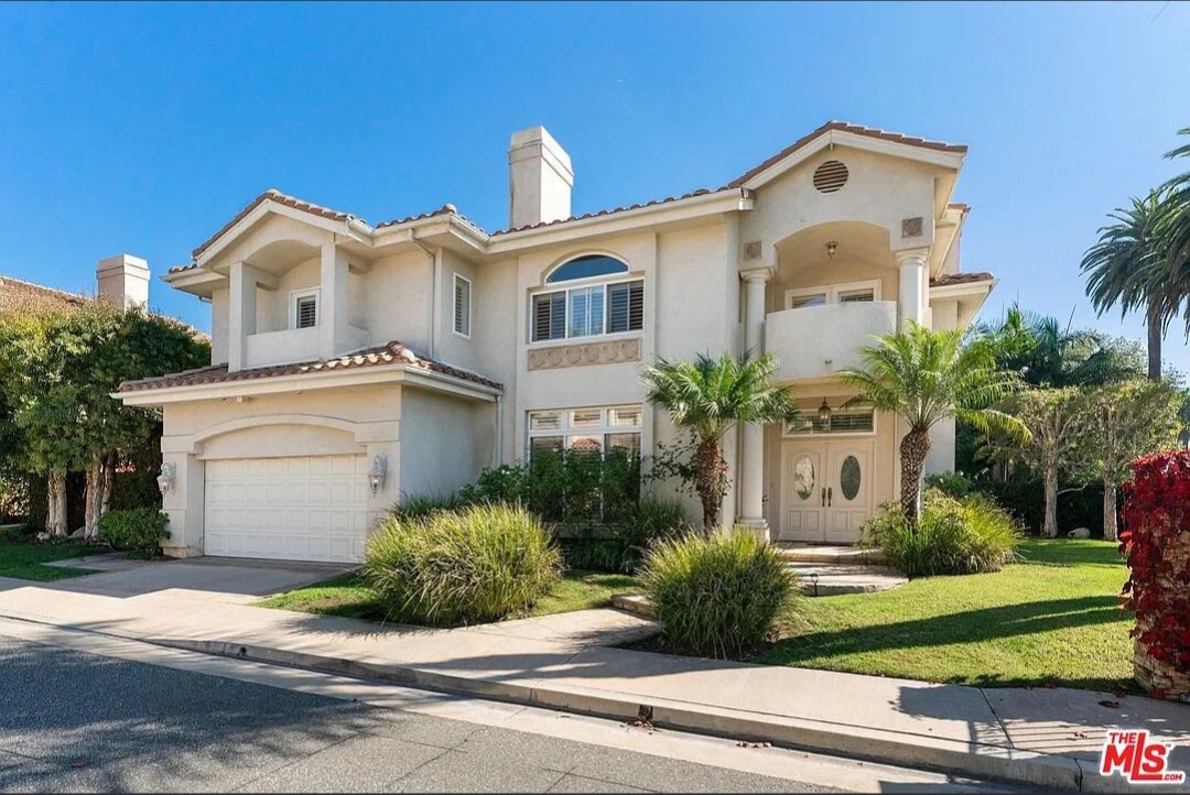 COMFORT AND ARCHITECTURAL GRACE